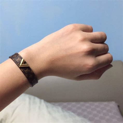 louis vuitton iconic bracelet|louis vuitton bracelet size chart.